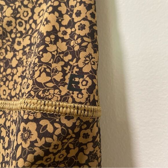 Everlane The Perform Legging Black Breen Floral sz XXS - Picture 7 of 10